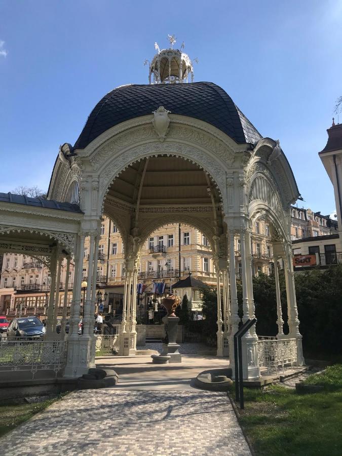 Apartment Sadova Karlovy Vary Luaran gambar